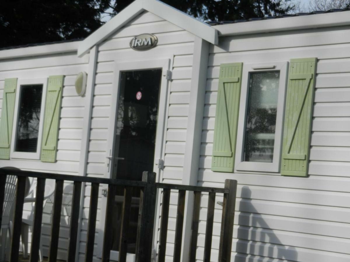 Mareva37 Guest House Trogues Eksteriør bilde